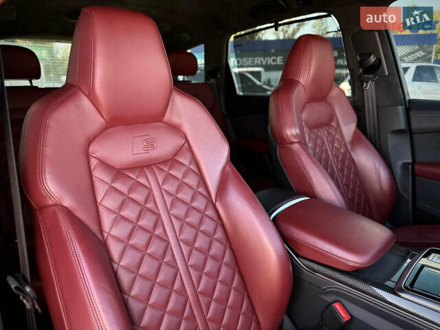 Черный Ауди SQ7, объемом двигателя 4 л и пробегом 83 тыс. км за 73800 $, фото 63 на Automoto.ua