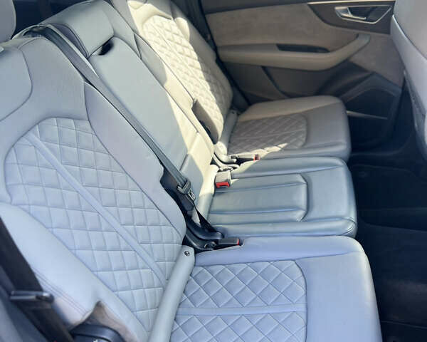 Чорний Ауді SQ7, об'ємом двигуна 4 л та пробігом 16 тис. км за 76099 $, фото 29 на Automoto.ua