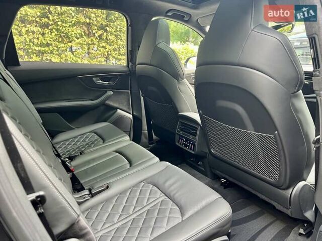 Черный Ауди SQ7, объемом двигателя 3.96 л и пробегом 75 тыс. км за 99800 $, фото 23 на Automoto.ua
