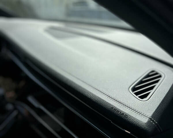 Чорний Ауді SQ7, об'ємом двигуна 4 л та пробігом 16 тис. км за 76099 $, фото 24 на Automoto.ua