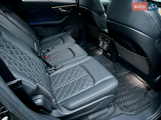 Чорний Ауді SQ7, об'ємом двигуна 4 л та пробігом 43 тис. км за 99000 $, фото 48 на Automoto.ua
