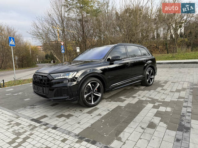 Черный Ауди SQ7, объемом двигателя 4 л и пробегом 61 тыс. км за 73500 $, фото 1 на Automoto.ua
