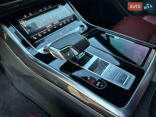 Черный Ауди SQ7, объемом двигателя 4 л и пробегом 83 тыс. км за 73800 $, фото 76 на Automoto.ua