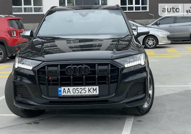 Чорний Ауді SQ7, об'ємом двигуна 4 л та пробігом 64 тис. км за 85000 $, фото 1 на Automoto.ua