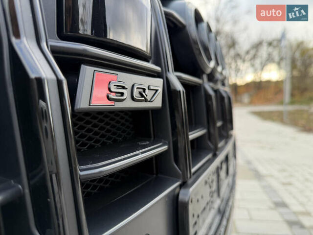 Черный Ауди SQ7, объемом двигателя 4 л и пробегом 61 тыс. км за 73500 $, фото 7 на Automoto.ua