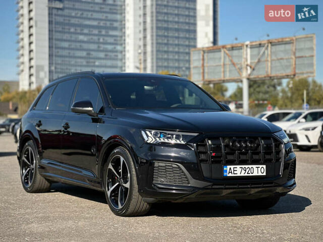Черный Ауди SQ7, объемом двигателя 4 л и пробегом 83 тыс. км за 73800 $, фото 13 на Automoto.ua
