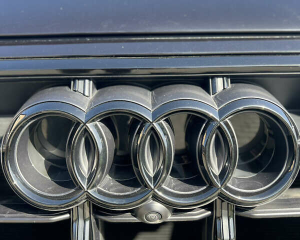 Чорний Ауді SQ7, об'ємом двигуна 4 л та пробігом 16 тис. км за 76099 $, фото 16 на Automoto.ua