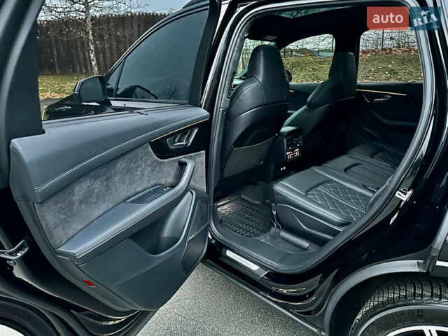 Чорний Ауді SQ7, об'ємом двигуна 4 л та пробігом 43 тис. км за 99000 $, фото 50 на Automoto.ua