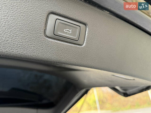 Черный Ауди SQ7, объемом двигателя 4 л и пробегом 61 тыс. км за 73500 $, фото 14 на Automoto.ua