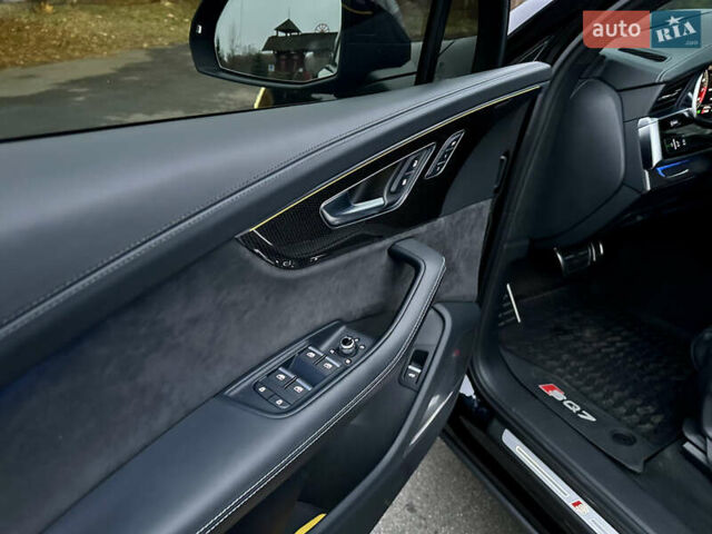Чорний Ауді SQ7, об'ємом двигуна 4 л та пробігом 43 тис. км за 99000 $, фото 34 на Automoto.ua
