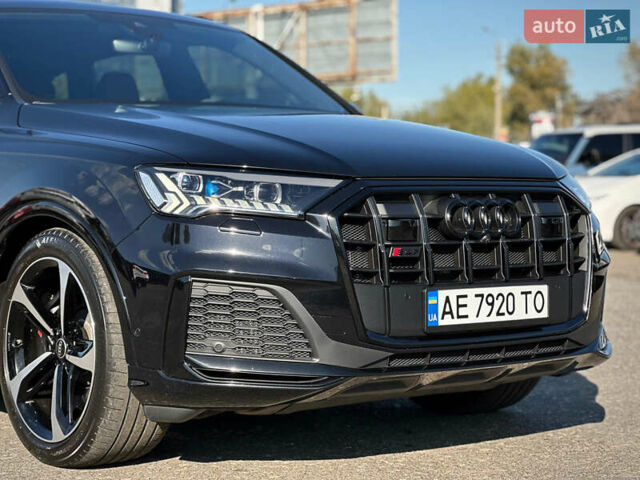 Черный Ауди SQ7, объемом двигателя 4 л и пробегом 83 тыс. км за 73800 $, фото 11 на Automoto.ua