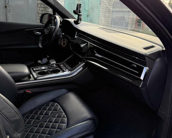 Чорний Ауді SQ7, об'ємом двигуна 4 л та пробігом 39 тис. км за 79999 $, фото 18 на Automoto.ua