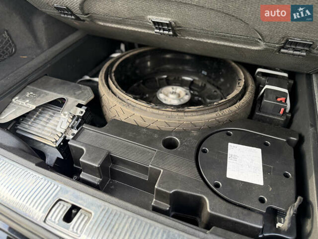 Черный Ауди SQ7, объемом двигателя 4 л и пробегом 61 тыс. км за 73500 $, фото 17 на Automoto.ua