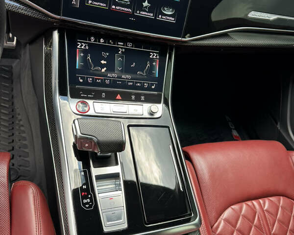 Черный Ауди SQ7, объемом двигателя 4 л и пробегом 81 тыс. км за 72500 $, фото 21 на Automoto.ua