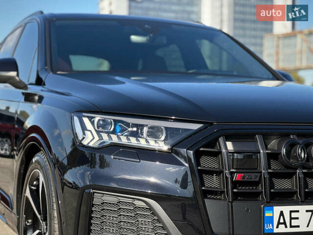 Черный Ауди SQ7, объемом двигателя 4 л и пробегом 83 тыс. км за 73800 $, фото 12 на Automoto.ua