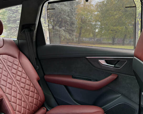 Черный Ауди SQ7, объемом двигателя 4 л и пробегом 21 тыс. км за 84500 $, фото 30 на Automoto.ua