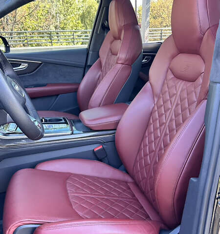 Чорний Ауді SQ7, об'ємом двигуна 4 л та пробігом 21 тис. км за 84500 $, фото 11 на Automoto.ua