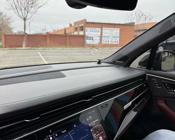 Черный Ауди SQ7, объемом двигателя 4 л и пробегом 65 тыс. км за 89999 $, фото 16 на Automoto.ua