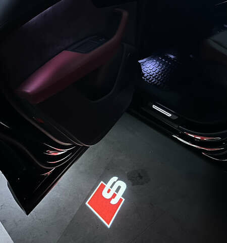 Чорний Ауді SQ7, об'ємом двигуна 4 л та пробігом 21 тис. км за 84500 $, фото 27 на Automoto.ua