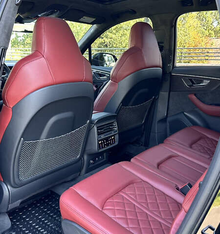 Чорний Ауді SQ7, об'ємом двигуна 4 л та пробігом 21 тис. км за 84500 $, фото 13 на Automoto.ua