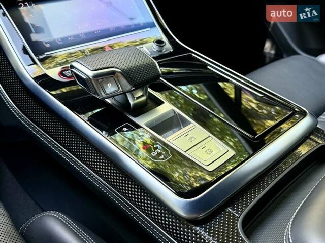Чорний Ауді SQ7, об'ємом двигуна 4 л та пробігом 70 тис. км за 85950 $, фото 95 на Automoto.ua