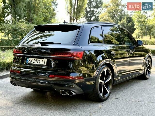 Чорний Ауді SQ7, об'ємом двигуна 4 л та пробігом 70 тис. км за 85950 $, фото 4 на Automoto.ua