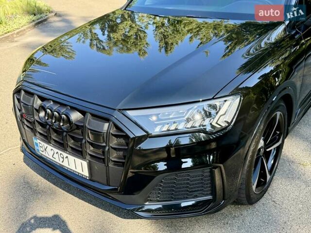 Чорний Ауді SQ7, об'ємом двигуна 4 л та пробігом 70 тис. км за 85950 $, фото 29 на Automoto.ua