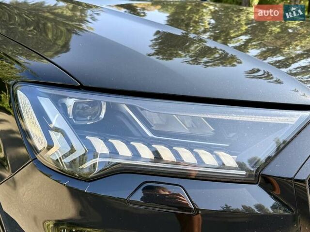 Чорний Ауді SQ7, об'ємом двигуна 4 л та пробігом 70 тис. км за 85950 $, фото 35 на Automoto.ua