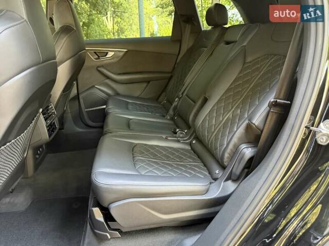 Чорний Ауді SQ7, об'ємом двигуна 4 л та пробігом 70 тис. км за 85950 $, фото 72 на Automoto.ua