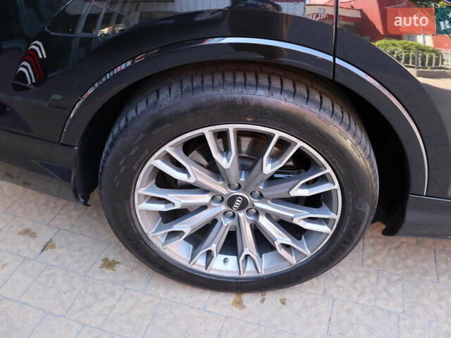 Чорний Ауді SQ7, об'ємом двигуна 4 л та пробігом 103 тис. км за 93900 $, фото 4 на Automoto.ua
