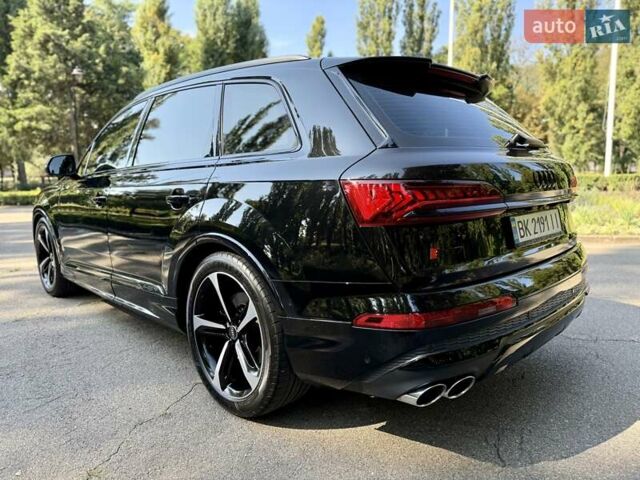 Чорний Ауді SQ7, об'ємом двигуна 4 л та пробігом 70 тис. км за 85950 $, фото 26 на Automoto.ua