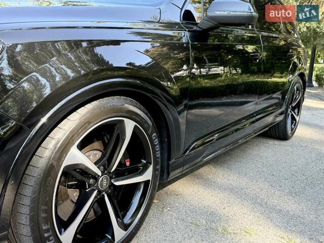 Чорний Ауді SQ7, об'ємом двигуна 4 л та пробігом 70 тис. км за 85950 $, фото 40 на Automoto.ua