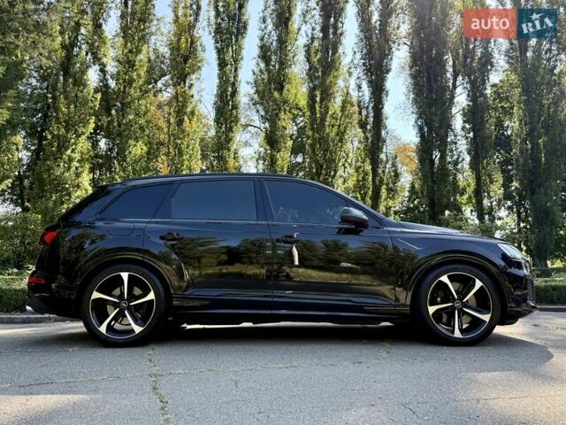 Чорний Ауді SQ7, об'ємом двигуна 4 л та пробігом 70 тис. км за 85950 $, фото 3 на Automoto.ua
