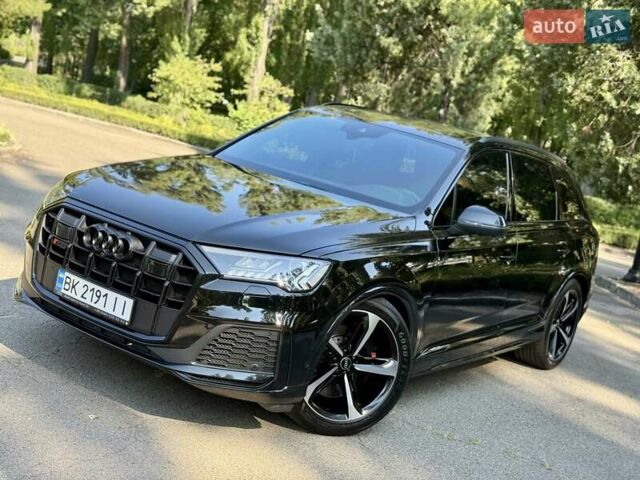 Чорний Ауді SQ7, об'ємом двигуна 4 л та пробігом 70 тис. км за 85950 $, фото 10 на Automoto.ua