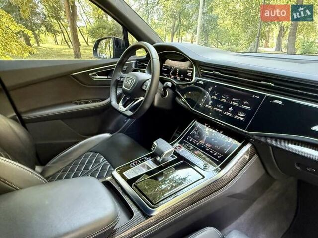Чорний Ауді SQ7, об'ємом двигуна 4 л та пробігом 70 тис. км за 85950 $, фото 94 на Automoto.ua