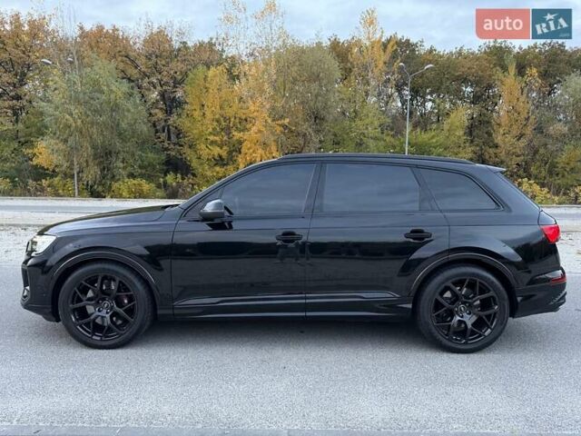 Черный Ауди SQ7, объемом двигателя 4 л и пробегом 20 тыс. км за 107000 $, фото 6 на Automoto.ua