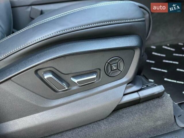 Черный Ауди SQ7, объемом двигателя 4 л и пробегом 20 тыс. км за 109900 $, фото 63 на Automoto.ua