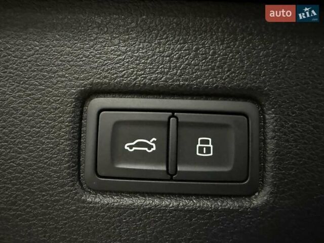 Чорний Ауді SQ7, об'ємом двигуна 4 л та пробігом 9 тис. км за 113500 $, фото 68 на Automoto.ua