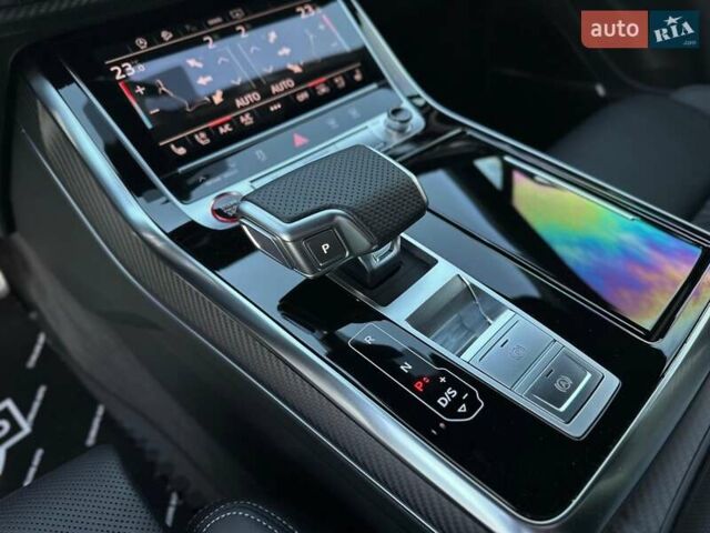 Черный Ауди SQ7, объемом двигателя 4 л и пробегом 20 тыс. км за 109900 $, фото 77 на Automoto.ua