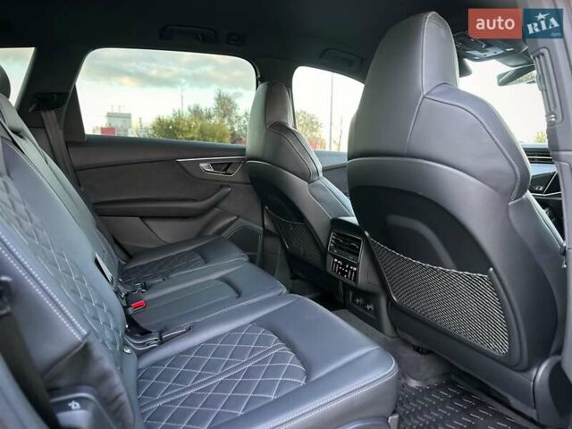 Черный Ауди SQ7, объемом двигателя 4 л и пробегом 20 тыс. км за 109900 $, фото 72 на Automoto.ua