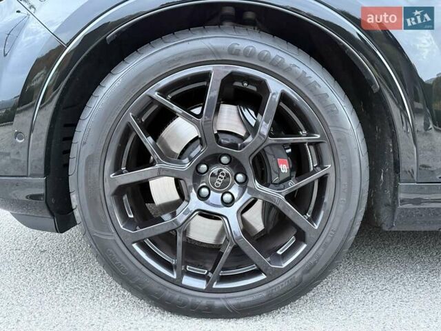 Черный Ауди SQ7, объемом двигателя 4 л и пробегом 20 тыс. км за 107000 $, фото 43 на Automoto.ua