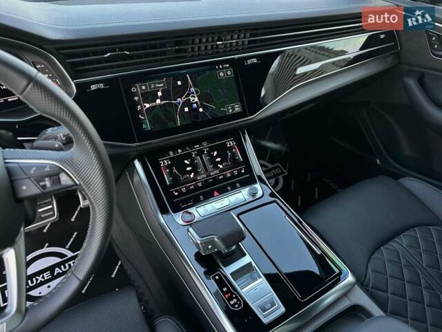 Черный Ауди SQ7, объемом двигателя 4 л и пробегом 20 тыс. км за 109900 $, фото 74 на Automoto.ua