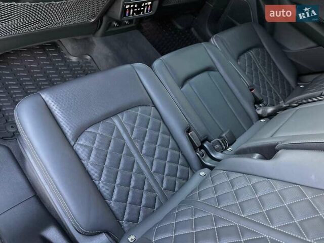 Черный Ауди SQ7, объемом двигателя 4 л и пробегом 20 тыс. км за 109900 $, фото 55 на Automoto.ua
