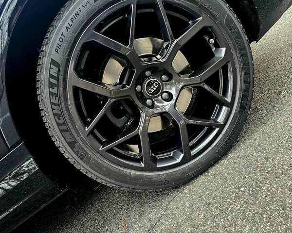 Чорний Ауді SQ7, об'ємом двигуна 4 л та пробігом 42 тис. км за 103000 $, фото 2 на Automoto.ua
