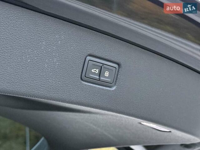 Черный Ауди SQ7, объемом двигателя 4 л и пробегом 20 тыс. км за 107000 $, фото 53 на Automoto.ua