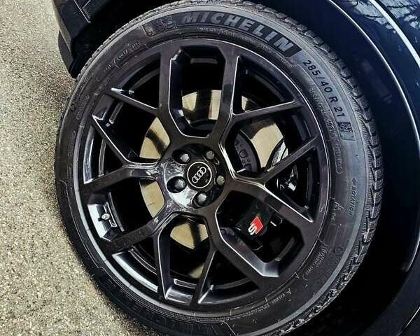 Чорний Ауді SQ7, об'ємом двигуна 4 л та пробігом 42 тис. км за 103000 $, фото 1 на Automoto.ua