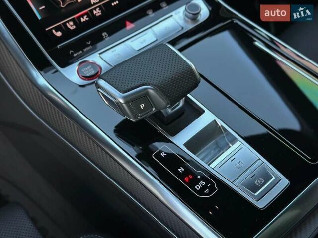 Черный Ауди SQ7, объемом двигателя 4 л и пробегом 20 тыс. км за 109900 $, фото 82 на Automoto.ua