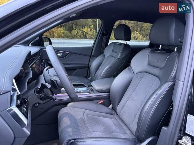 Черный Ауди SQ7, объемом двигателя 4 л и пробегом 20 тыс. км за 107000 $, фото 11 на Automoto.ua