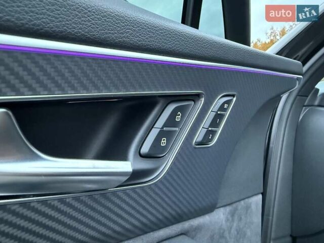 Черный Ауди SQ7, объемом двигателя 4 л и пробегом 20 тыс. км за 107000 $, фото 15 на Automoto.ua