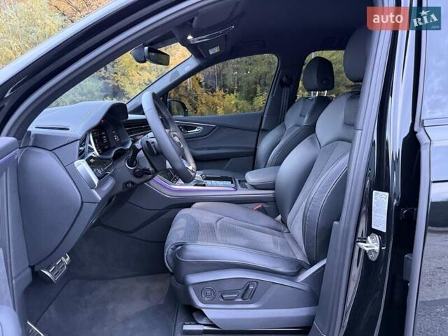 Черный Ауди SQ7, объемом двигателя 4 л и пробегом 20 тыс. км за 107000 $, фото 12 на Automoto.ua